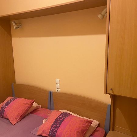 Pislis Rooms كامينا فورلا المظهر الخارجي الصورة