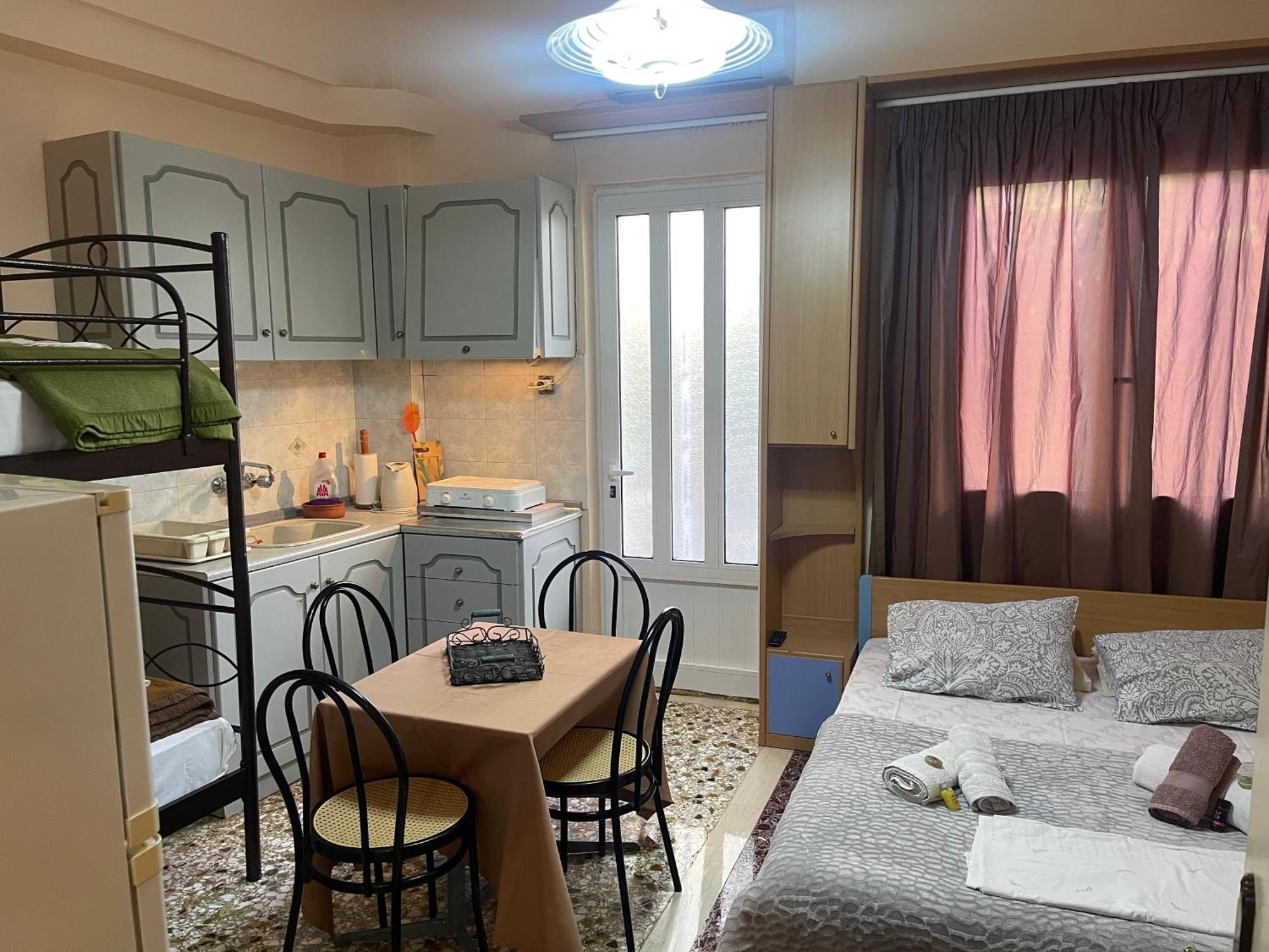 Pislis Rooms كامينا فورلا المظهر الخارجي الصورة