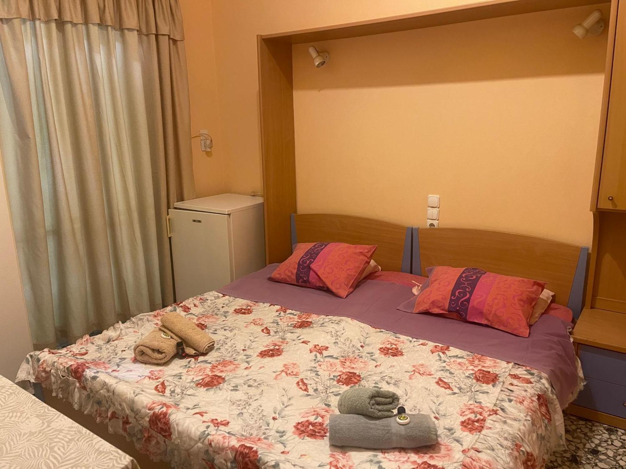 Pislis Rooms كامينا فورلا المظهر الخارجي الصورة